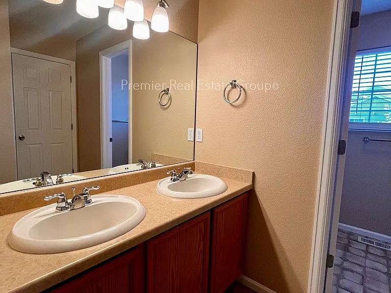 2837 Tumblewood Grv — Photo 12