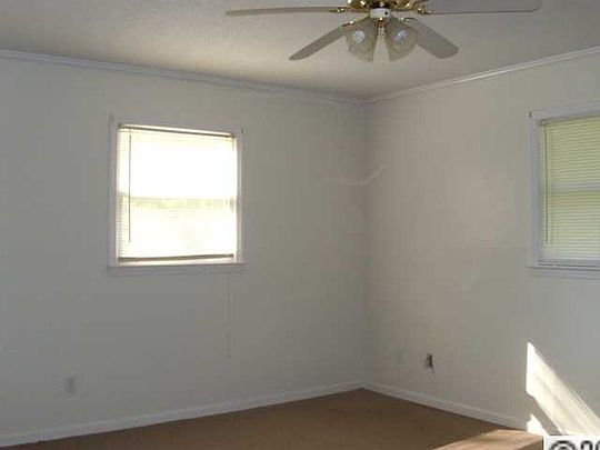 5th image of 110 Fox Trot Ln