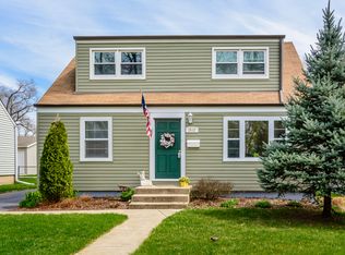 1015 S Saylor Ave, Elmhurst, IL