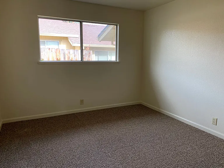 Highland 1591 — Photo 17