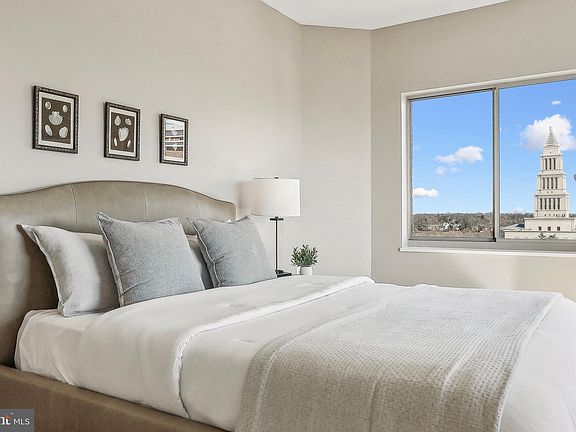 3rd image of 2151 Jamieson Ave Unit 2109