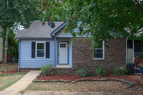 619 Cahaba Manor Trl Photo 1
