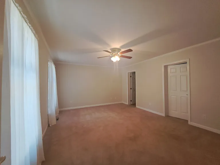11 Roberts Rd — Photo 15