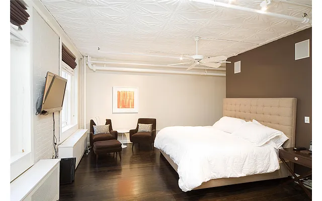 Sold by Douglas Elliman | media 18