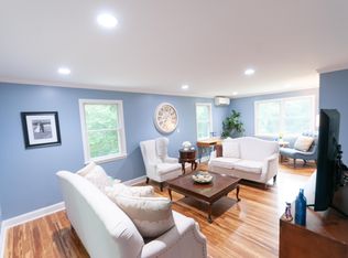 661 Kings Factory Rd, Charlestown, RI 02813