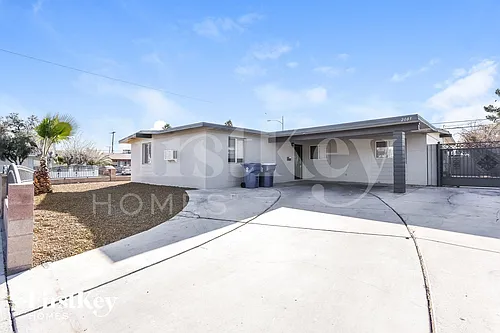 2085 Palora Ave Photo 1