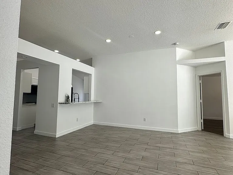 10421 Paragon Pl — Photo 5