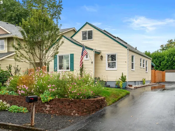 741 SE Tampa St, Camas, WA 98607