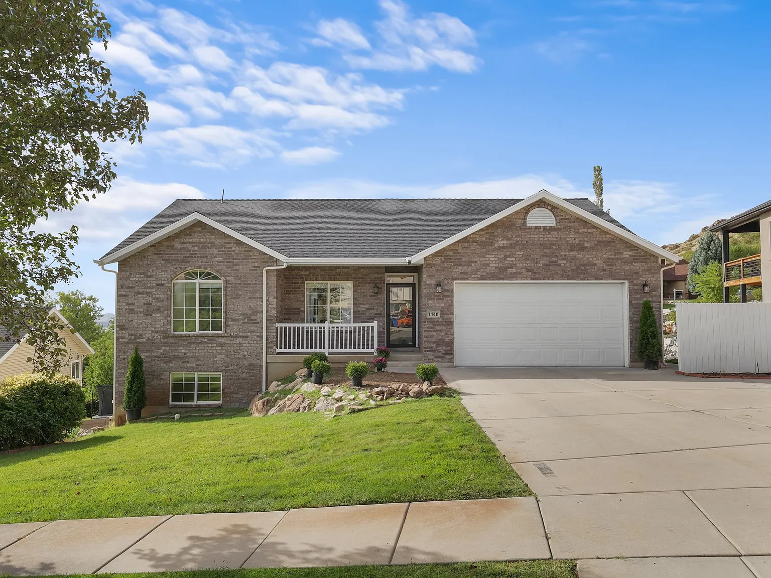 4 bed, 2784 sqft, $3,000 — Photo 1