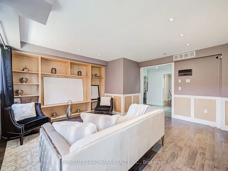 1608 Sherwood Forrest Cir — Photo 11