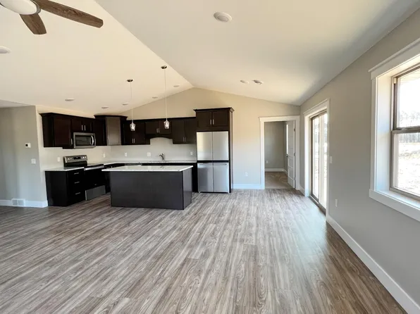 E7876 615th Ave, Elk Mound, WI 54739