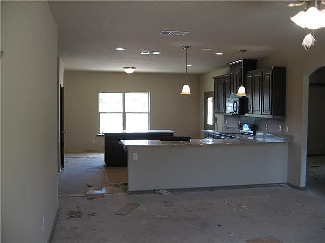 2nd image of 163 Brazos Valley Ln