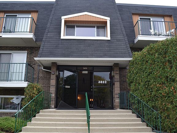 2nd image of 3852 S Parkway Dr APT 2C