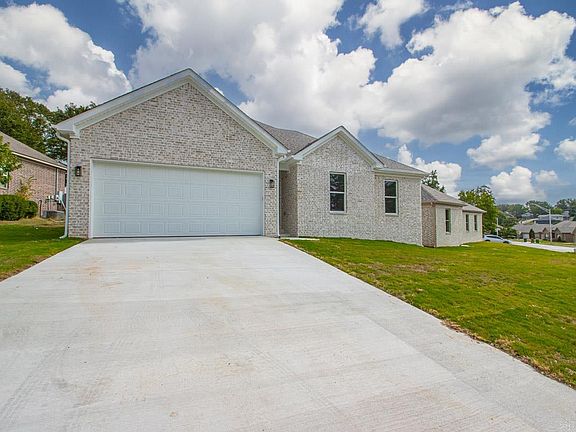 2nd image of 1624 Hidden Creek Dr