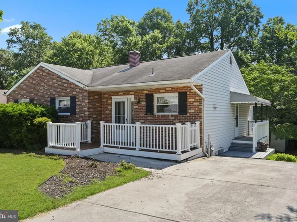 7923 Oakwood Rd, Glen Burnie, MD 21061