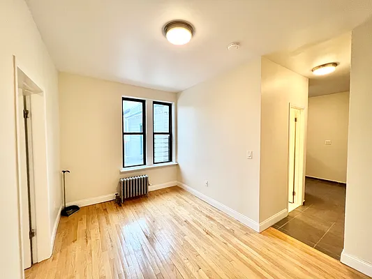 Rented by A&E Real Estate Management | media 6