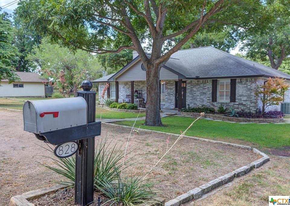 1st image of 828 Lone Star Dr