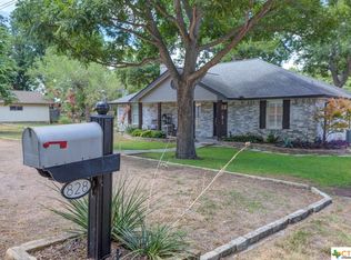 828 Lone Star Dr, New Braunfels, TX 78130