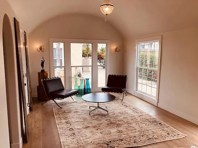 1 bed, 1000 sqft, $2,495 — Photo 2