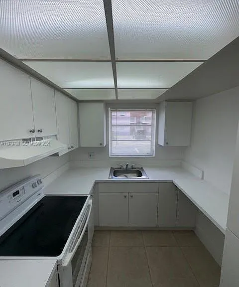 7500 SW 82nd St #G110 — Photo 4