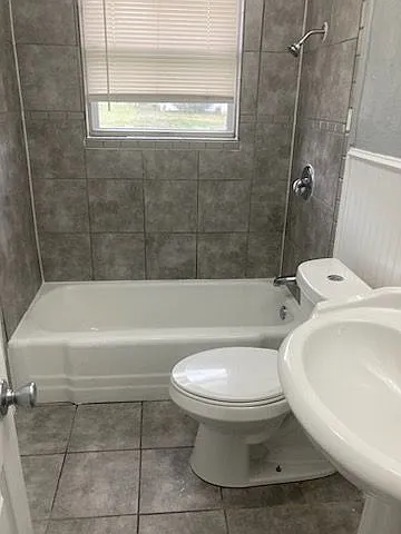 217 W Southern Ave — Photo 2