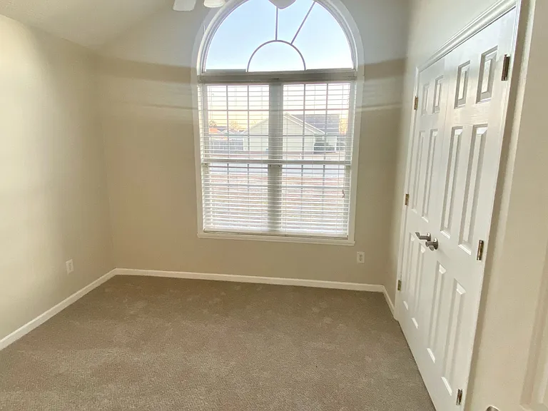1047 Gatesville Dr — Photo 33