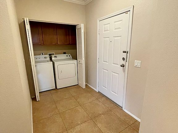Front door, washer & dryer