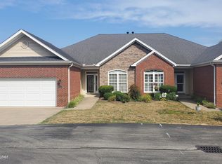 7526 Autumn Pointe Dr, Louisville, KY 40214
