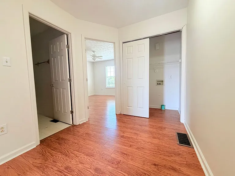 1000 Heathcliff Dr — Photo 11