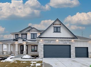 4517 S 217th St, Elkhorn, NE 68022