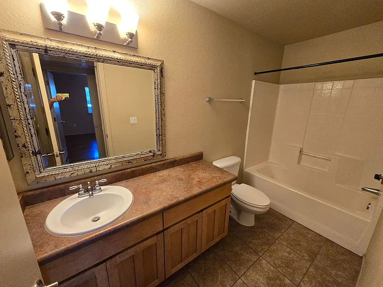 1385 W University Ave #4-125 — Photo 35