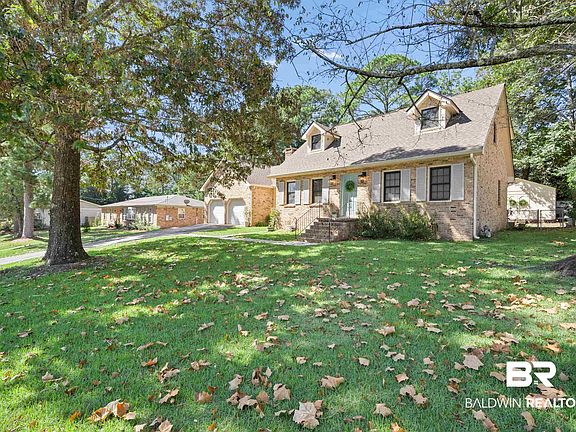 3rd image of 508 General Maury Dr