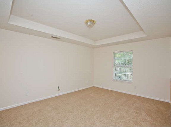 5th image of 50 Charlestowne Dr