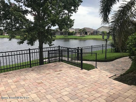 4th image of 6315 Trieda Dr