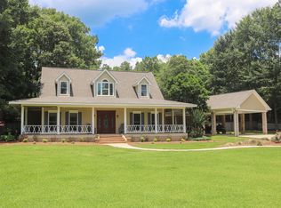 128 Dogwood Ln, Hattiesburg, MS 39402