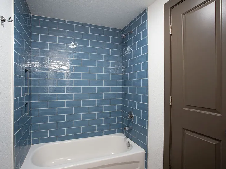 106 Reliance Dr — Photo 6
