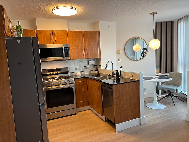 501 Pacific St — Photo 8