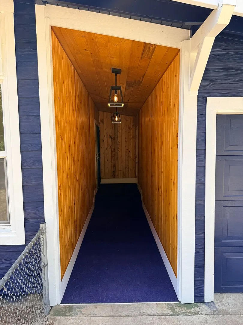 Recently Remodeled Three Bedroom Home in Turner, Great Location — Photo 3