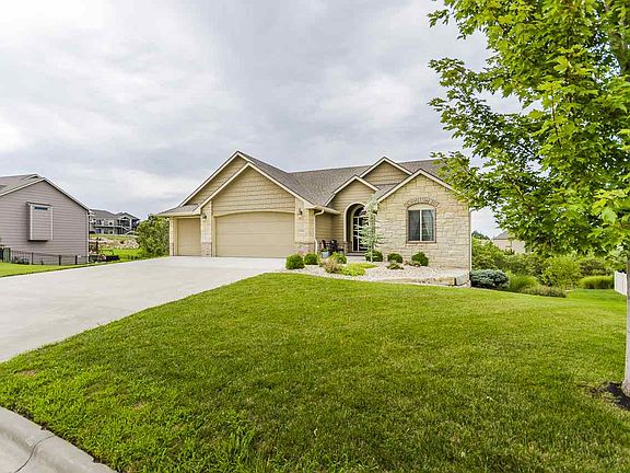 2nd image of 1008 Lobdell Dr