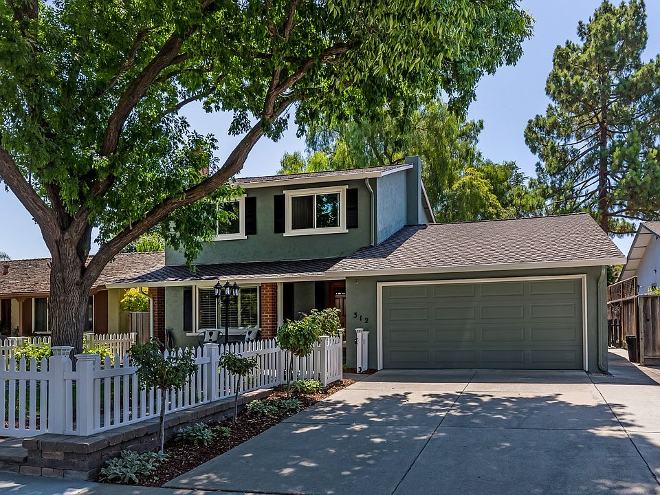 1st image of 312 Grandpark Cir