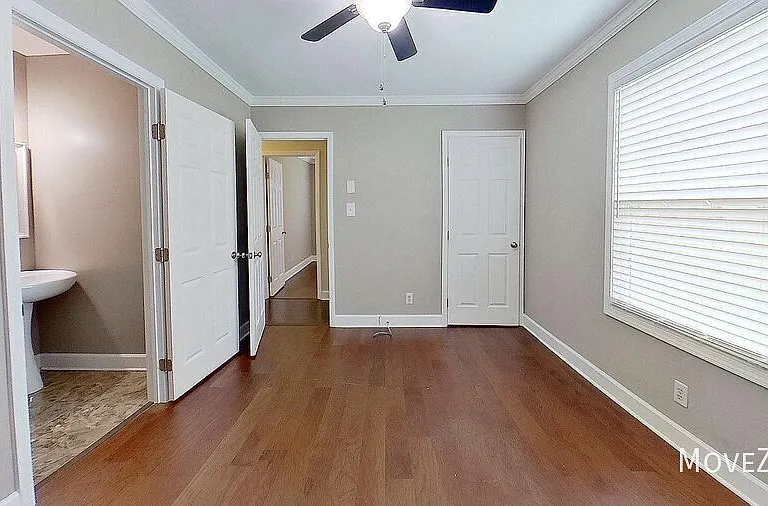 747 Hall Spencer Rd — Photo 38