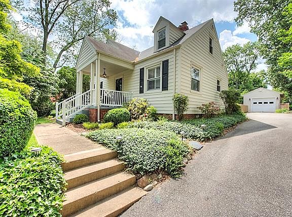 5th image of 1408 Forest Ave
