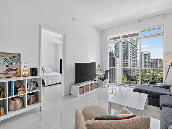 2nd image of 500 Brickell Ave APT 1100