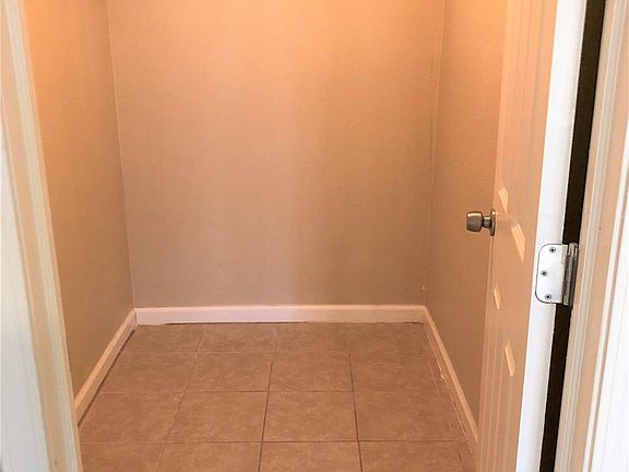5th image of 772 Coolwood Dr Unit A
