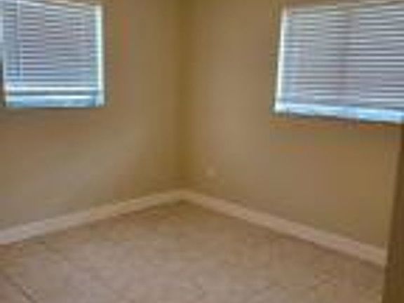 3rd image of 300 Princeton Ave
