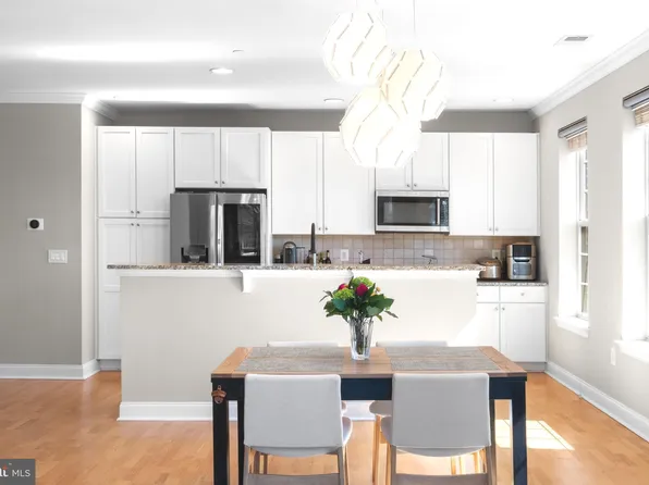 600 Commodore Ct Unit 2640, Philadelphia, PA 19146