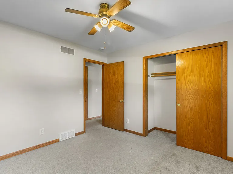 18525 Heathway Ln — Photo 15