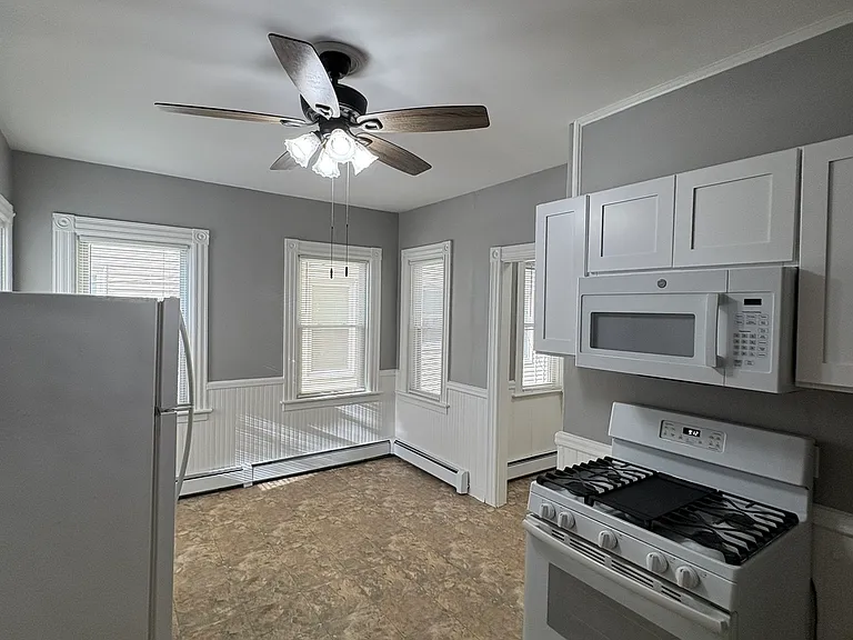 14 Grove St #1 — Photo 6