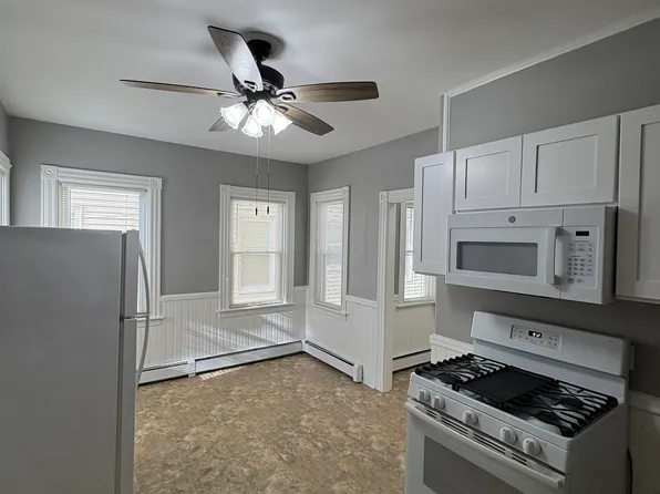 14 Grove St #1, Providence, RI 02909