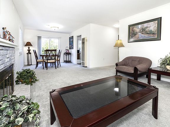 3rd image of 3113 Genevieve Ct